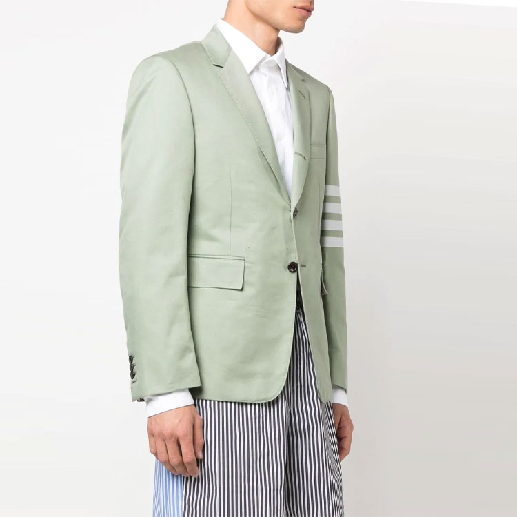 Purchase Thom Browne Blazer Verde de Botón Simple con Cuatro Rayas. MJC001A-07890-320