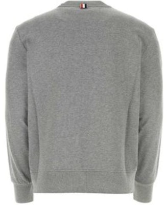 Thom Browne 灰色經典四條紋細節圓領運動衫 MJT433A-J0010-055 Lookbook Thom Browne 灰色經典四條紋細節圓領運動衫 MJT433A-J0010-055