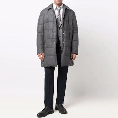 トムブラウン グレー 4ストライプ パデッドジャケット. MOD001-Z06393-035 Lookbook トムブラウン グレー 4ストライプ パデッドジャケット. MOD001-Z06393-035