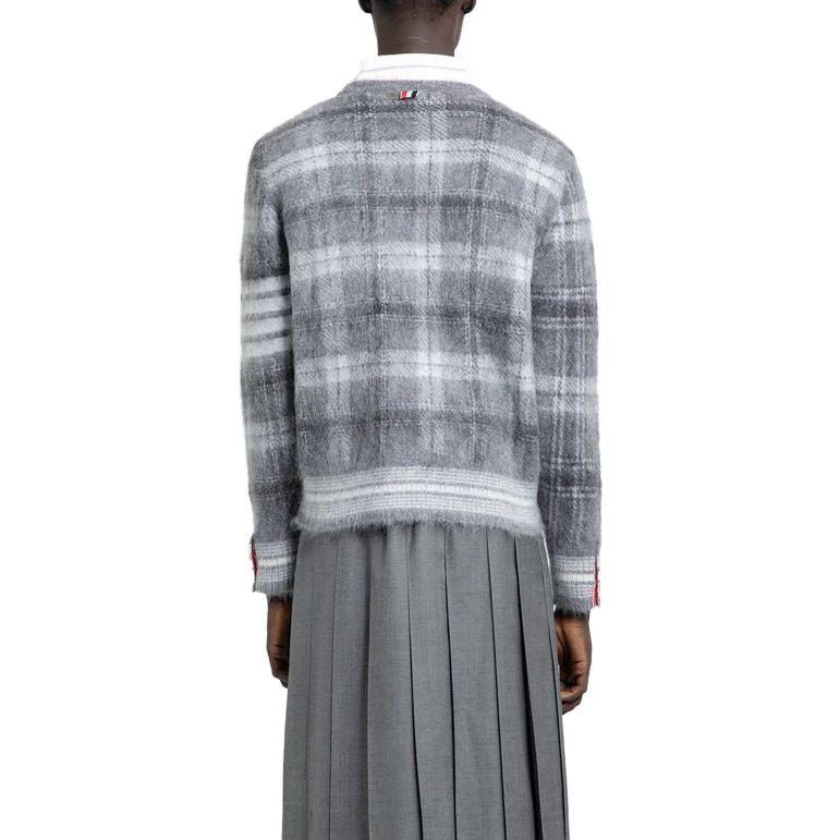 Thom Browne  Grey Plaid Crewneck Loose-Fit Sweater. MKA487F-Y8004-035 圖 4