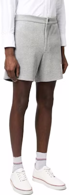 THOM BROWNE Celana Pendek Abu Solid Comfort Straight - Edisi Musim Panas MJQ164A-J0029 Purchase THOM BROWNE Celana Pendek Abu Solid Comfort Straight - Edisi Musim Panas MJQ164A-J0029