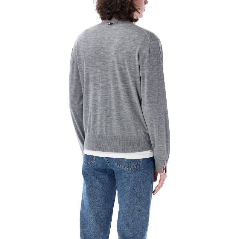 Purchase THOM BROWNE Kardigan Rajut Abu V-Neck Tombol Depan. MKC489A-Y1014-055