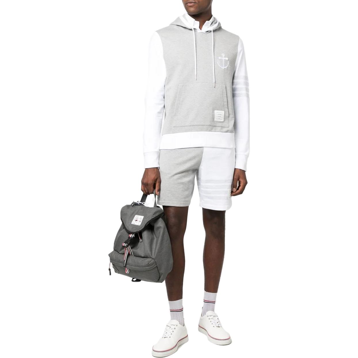 Lookbook トムブラウン グレー ホワイトロゴ刺繍&ストライプ スウェットシャツ. MJT376F-J0010-997