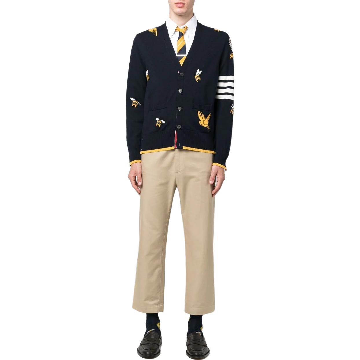 Lookbook 톰 브라운 네이비 블루 포바 스트라이프 니트 가디건 MKC451A-Y1002-415