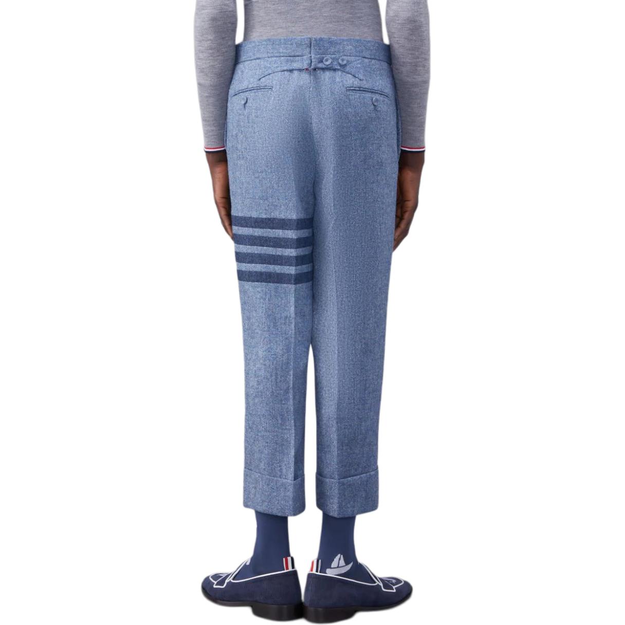 Lookbook Thom Browne Celana Kasual Pendek Garis Navy. MTC213A-05385-480