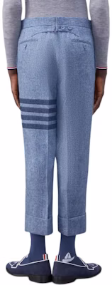 Thom Browne Celana Kasual Pendek Garis Navy. MTC213A-05385-480 Lookbook Thom Browne Celana Kasual Pendek Garis Navy. MTC213A-05385-480