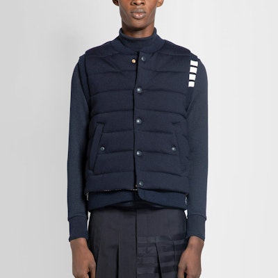 トムブラウン リバーシブル ストライプ ノースリーブ ベスト ネイビーブルー MKV073A-Y1029-415 Details for トムブラウン リバーシブル ストライプ ノースリーブ ベスト ネイビーブルー MKV073A-Y1029-415