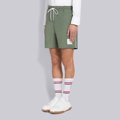 THOM BROWNE Solid Color Lace-Up Sports Shorts MJQ151A-07651-320 Purchase THOM BROWNE Solid Color Lace-Up Sports Shorts MJQ151A-07651-320