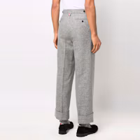 Shop THOM BROWNE Seluar Kasual Potongan Lurus High-Waist Berbutang Solid. MTC162A-03793-055