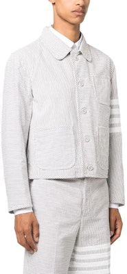 톰 브라운 SS24 슬림핏 싱글브레스티드 스트라이프 블레이저 라이트 그레이 MJO218F-00572-035 Purchase 톰 브라운 SS24 슬림핏 싱글브레스티드 스트라이프 블레이저 라이트 그레이 MJO218F-00572-035