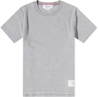 톰 브라운 스트라이프 크루넥 반팔 티셔츠 라이트 그레이 MJS235A-J0103-055 Order 톰 브라운 스트라이프 크루넥 반팔 티셔츠 라이트 그레이 MJS235A-J0103-055