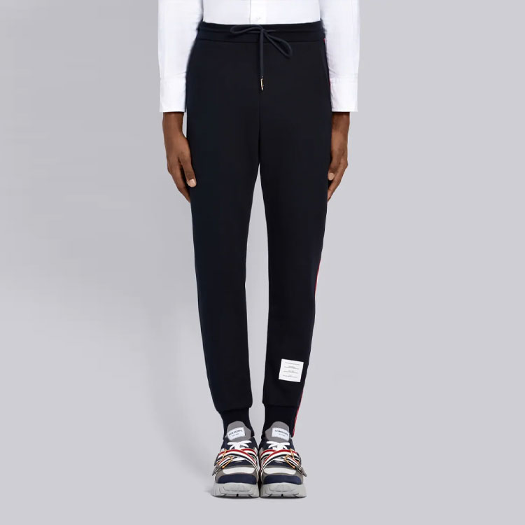 Purchase Pantalones Deportivos Azules Thom Browne con Raya Tricolor - Edición Otoño MJQ066A-03377-415
