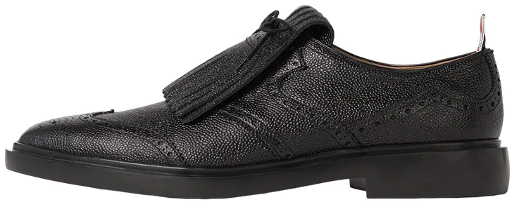 thom-browne-brogue-black-pebble-grain-tassel-mfd-121-a06257001