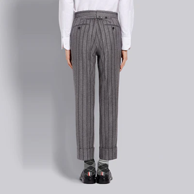 Thom Browne Celana Wol Abu-Abu Garis Klasik Pria Abu-Abu MTC001A-06306-035 Details for Thom Browne Celana Wol Abu-Abu Garis Klasik Pria Abu-Abu MTC001A-06306-035