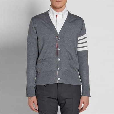 Thom Browne Cardigan Wol Merino Abu-abu 4-Bar Stripe V-Neck Sweater Classic MKC002A-00014-038 Lookbook Thom Browne Cardigan Wol Merino Abu-abu 4-Bar Stripe V-Neck Sweater Classic MKC002A-00014-038