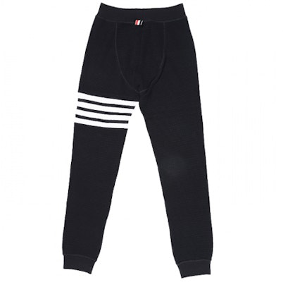 トムブラウン コンパクトワッフル 4バー ロングジョンズ ネイビーブルー 秋冬パンツ MJB012A-05802-415 Lookbook トムブラウン コンパクトワッフル 4バー ロングジョンズ ネイビーブルー 秋冬パンツ MJB012A-05802-415