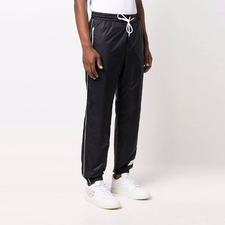 Shop Thom Browne Celana Sweatpants Garis Navy Musim Gugur MJQ119A-06859-415