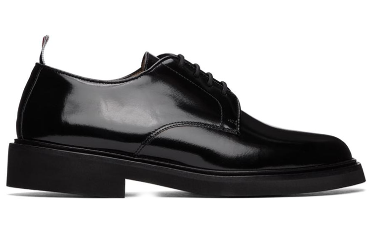 Order 톰브라운 블랙 에나멜 드레스 슈즈
``` MFD205A00003001