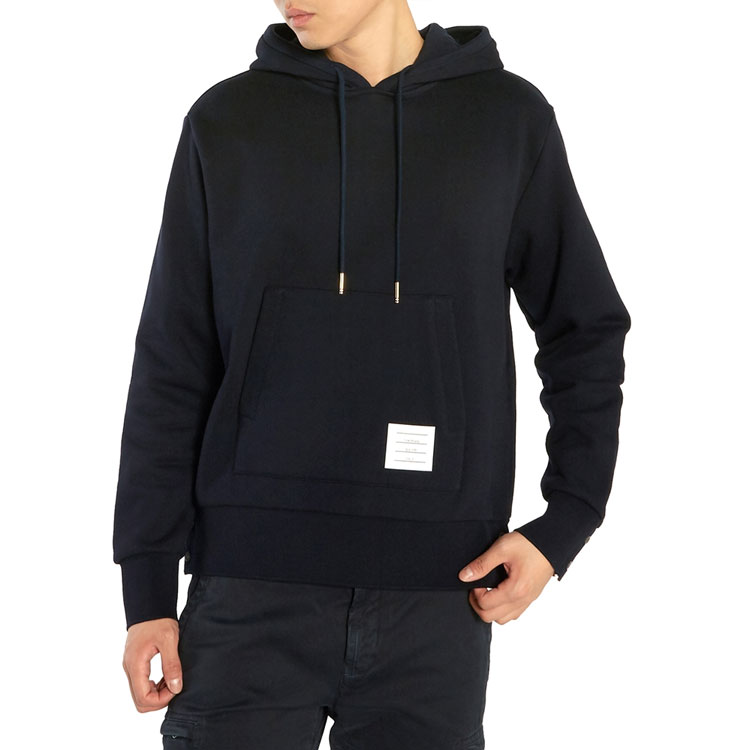 Sizing Sudadera Azul Marino Thom Browne FW20 con Rayas en la Espalda. MJT086A-03377-415