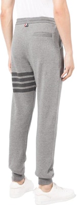 톰브라운 FW21 그레이 클래식 포바 코튼 니트 스웻팬츠. MJQ008-A0691-035 Shop 톰브라운 FW21 그레이 클래식 포바 코튼 니트 스웻팬츠. MJQ008-A0691-035