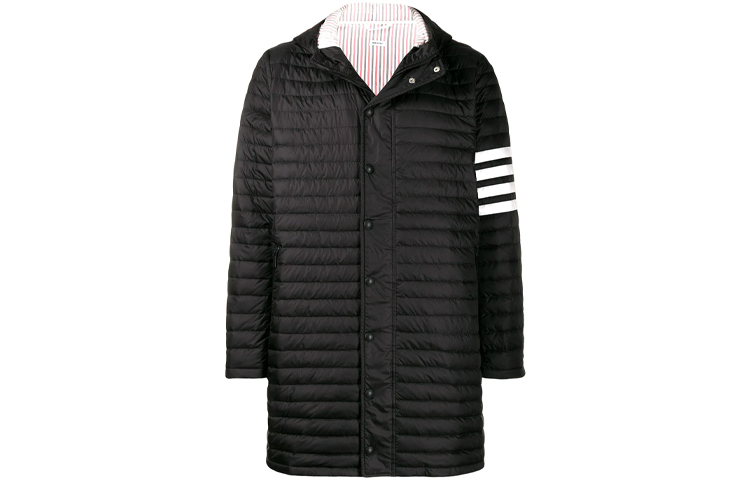 Order Chaqueta Negra con Capucha Thom Browne FW21 y Rayas Four-Bar. MOD013X-05411-001