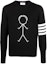 Order THOM BROWNE FW21 Sweatshirt Hitam Knit dengan Four-Stripes & Stickman Klasik. MKA380A-Y1002-001