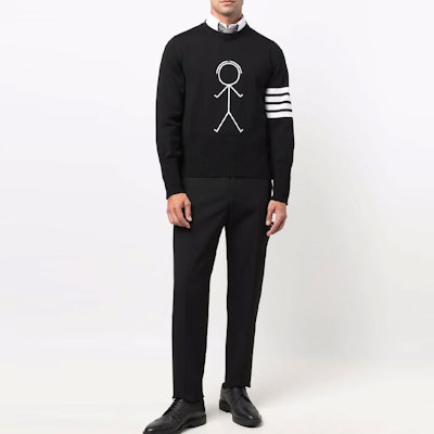 THOM BROWNE FW21 Sweatshirt Hitam Knit dengan Four-Stripes & Stickman Klasik. MKA380A-Y1002-001 Lookbook THOM BROWNE FW21 Sweatshirt Hitam Knit dengan Four-Stripes & Stickman Klasik. MKA380A-Y1002-001