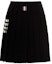 Lookbook Falda Negra Plisada Thom Browne FW21 con Cuatro Rayas - Estilo Preppy. FKK090A-Y1002-001