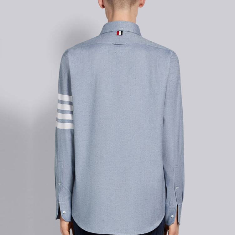 Lookbook THOM BROWNE FW21 Camisa Clásica de Manga Larga Cuatro Rayas Azul Claro MWL272A-05245-480