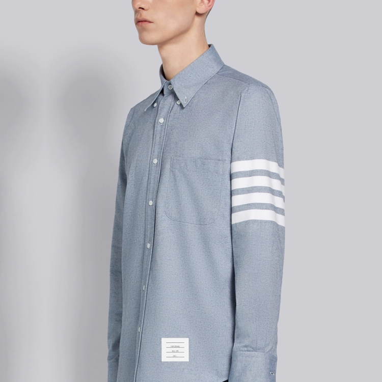 Purchase THOM BROWNE FW21 Camisa Clásica de Manga Larga Cuatro Rayas Azul Claro MWL272A-05245-480