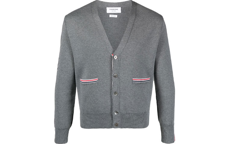Order THOM BROWNE FW21 Kardigan Wol Abu-Abu dengan Desain V-Neck Bergaris. MKC354A-Y1002-035