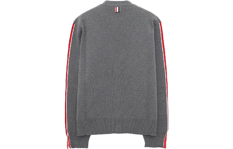 Lookbook THOM BROWNE FW21 Kardigan Wol Abu-Abu dengan Desain V-Neck Bergaris. MKC354A-Y1002-035