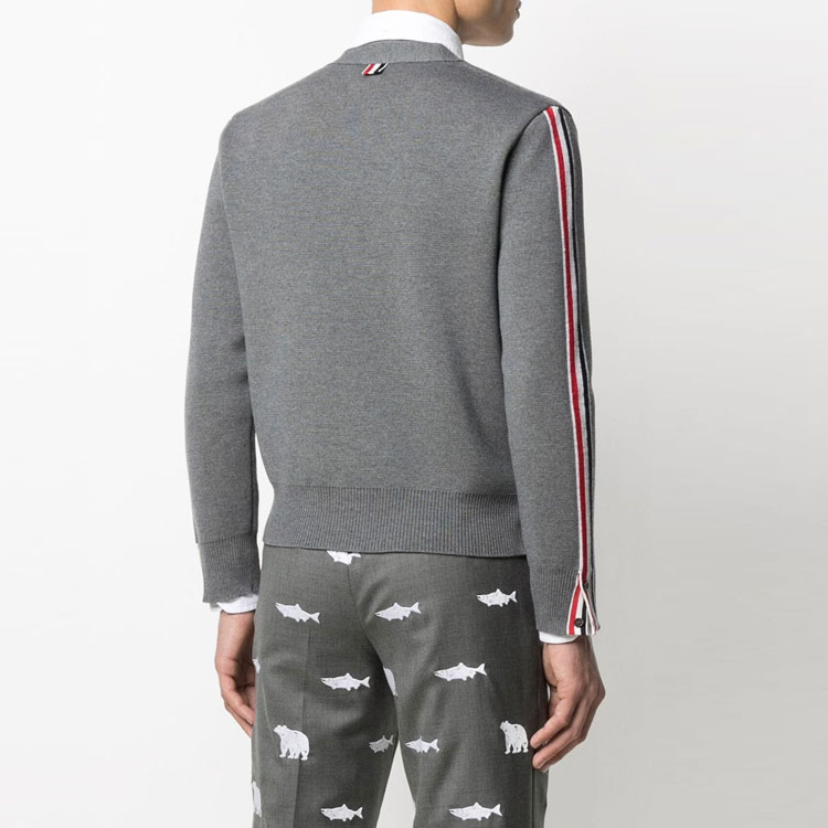 Details for THOM BROWNE FW21 Kardigan Wol Abu-Abu dengan Desain V-Neck Bergaris. MKC354A-Y1002-035