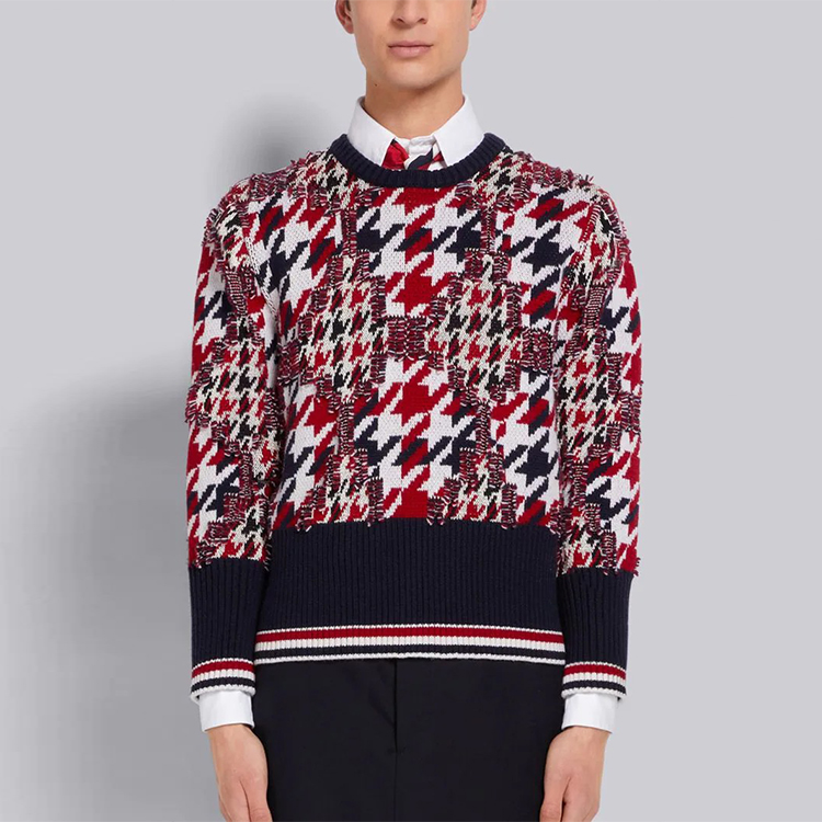 Shop 톰 브라운 FW21 하운드투스 자카드 울 크루넥 스웨터 레드 남성용. MKA-375AY9005-960