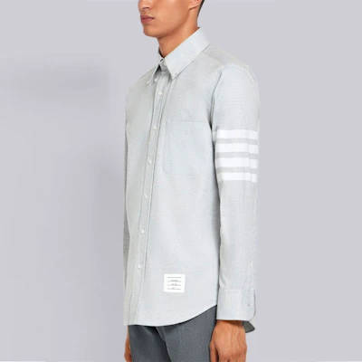 톰 브라운 FW21 라이트 그레이 클래식 4-바 스트라이프 긴팔 셔츠 MWL272A-05245-035 Lookbook 톰 브라운 FW21 라이트 그레이 클래식 4-바 스트라이프 긴팔 셔츠 MWL272A-05245-035