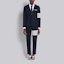 Lookbook THOM BROWNE FW21 Blazer Azul Marino 4-Stripe Escolar Elegante. MJU426A-00535-415