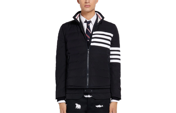 Order Chaleco Acolchado Azul Marino Thom Browne FW21 con Diseño de Cremallera a Rayas. MVD024X-07259-415