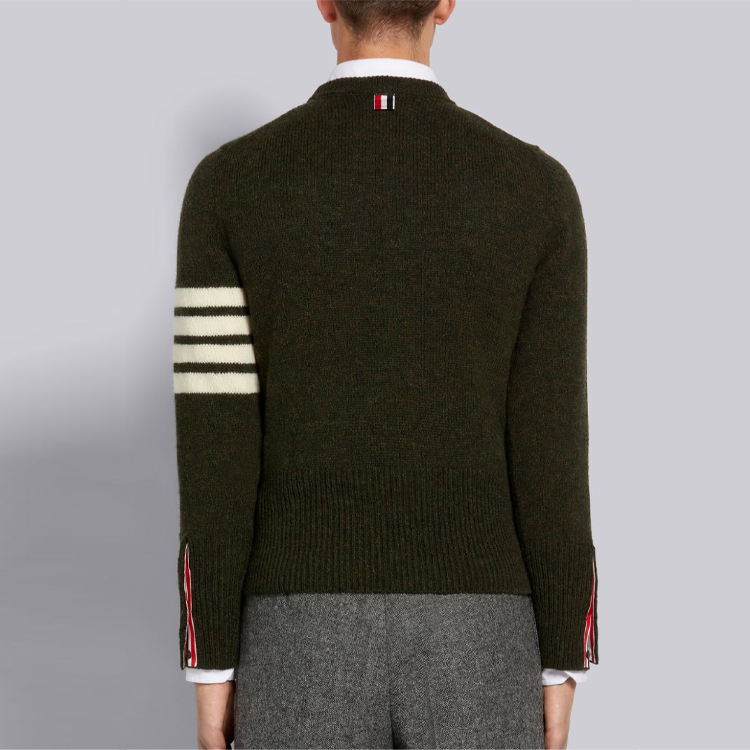 Lookbook THOM BROWNE FW21 Sweater Wool Crewneck Jalur - Hijau Rumput MKA317A-01085-320
