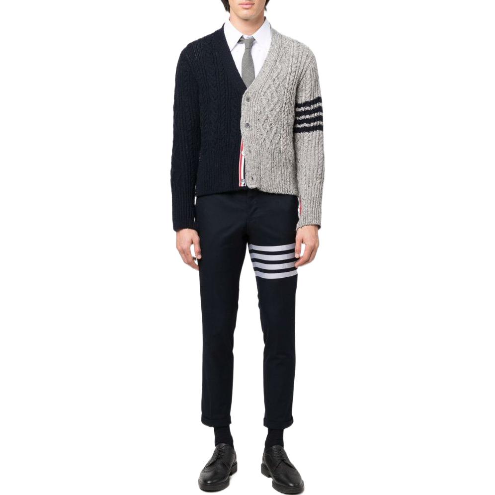 Lookbook THOM BROWNE FW22 Suéter de Punto Trenzado Bicolor Negro y Gris MKC409F-Y1506-415