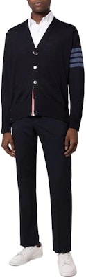 THOM BROWNE FW22 Klasik 4-Bar V-Neck Wool Cardigan Sweater Navy. MKC002B-Y1014-415 Lookbook THOM BROWNE FW22 Klasik 4-Bar V-Neck Wool Cardigan Sweater Navy. MKC002B-Y1014-415