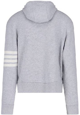 Thom Browne FW22 Sudadera Casual Cuatro Barras Gris. MJT324A-J0012-065 Lookbook Thom Browne FW22 Sudadera Casual Cuatro Barras Gris. MJT324A-J0012-065