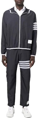 Thom Browne FW22 Celana Jogger Knit Four-Bar Biru MJQ163A-F0197-415 Lookbook Thom Browne FW22 Celana Jogger Knit Four-Bar Biru MJQ163A-F0197-415