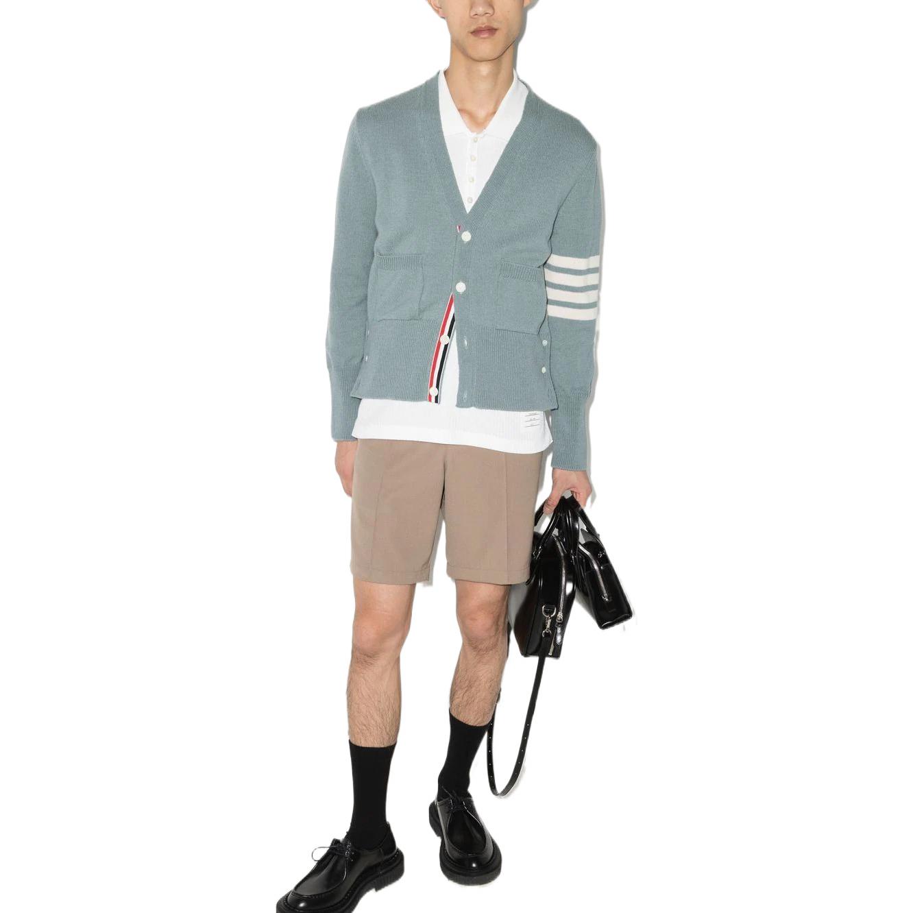Lookbook Thom Browne FW22  Four-Bar V-Neck Wool Sweater in Blue. MKC353A-Y1026-450