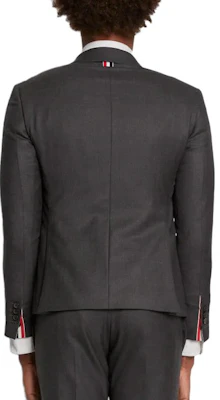 THOM BROWNE FW22 Gray Single-Breasted Long Sleeve Blazer Jacket. MSC159A-00626-025 Lookbook THOM BROWNE FW22 Gray Single-Breasted Long Sleeve Blazer Jacket. MSC159A-00626-025