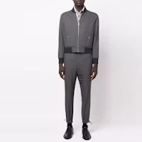 Lookbook トムブラウン FW22 グレー 4バー ストライプ ジッパー ウエスト カジュアルパンツ MTT030A-06146-025