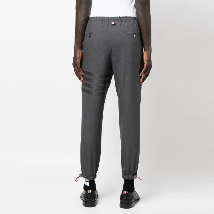 Shop THOM BROWNE FW22 灰色4-Bar條紋拉鍊休閒長褲 MTT030A-06146-025