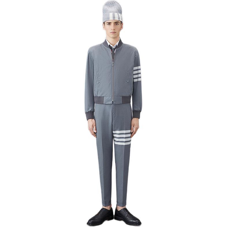 Shop 톰브라운 FW22 그레이 스트라이프 프린트 캐주얼 긴팔 자켓. MJO030A-06146-035