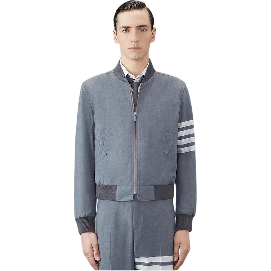 Purchase 톰브라운 FW22 그레이 스트라이프 프린트 캐주얼 긴팔 자켓. MJO030A-06146-035