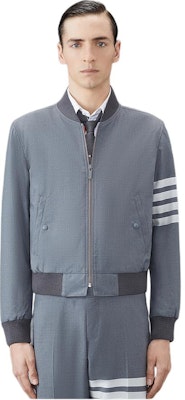 톰브라운 FW22 그레이 스트라이프 프린트 캐주얼 긴팔 자켓. MJO030A-06146-035 Purchase 톰브라운 FW22 그레이 스트라이프 프린트 캐주얼 긴팔 자켓. MJO030A-06146-035