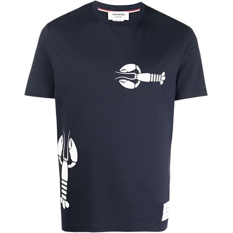 THOM BROWNE FW22  Lobster Print Crewneck T-Shirt Dark Blue. MJS187A-01454-415